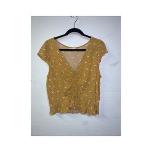 Yellow patterned short sleeve crop